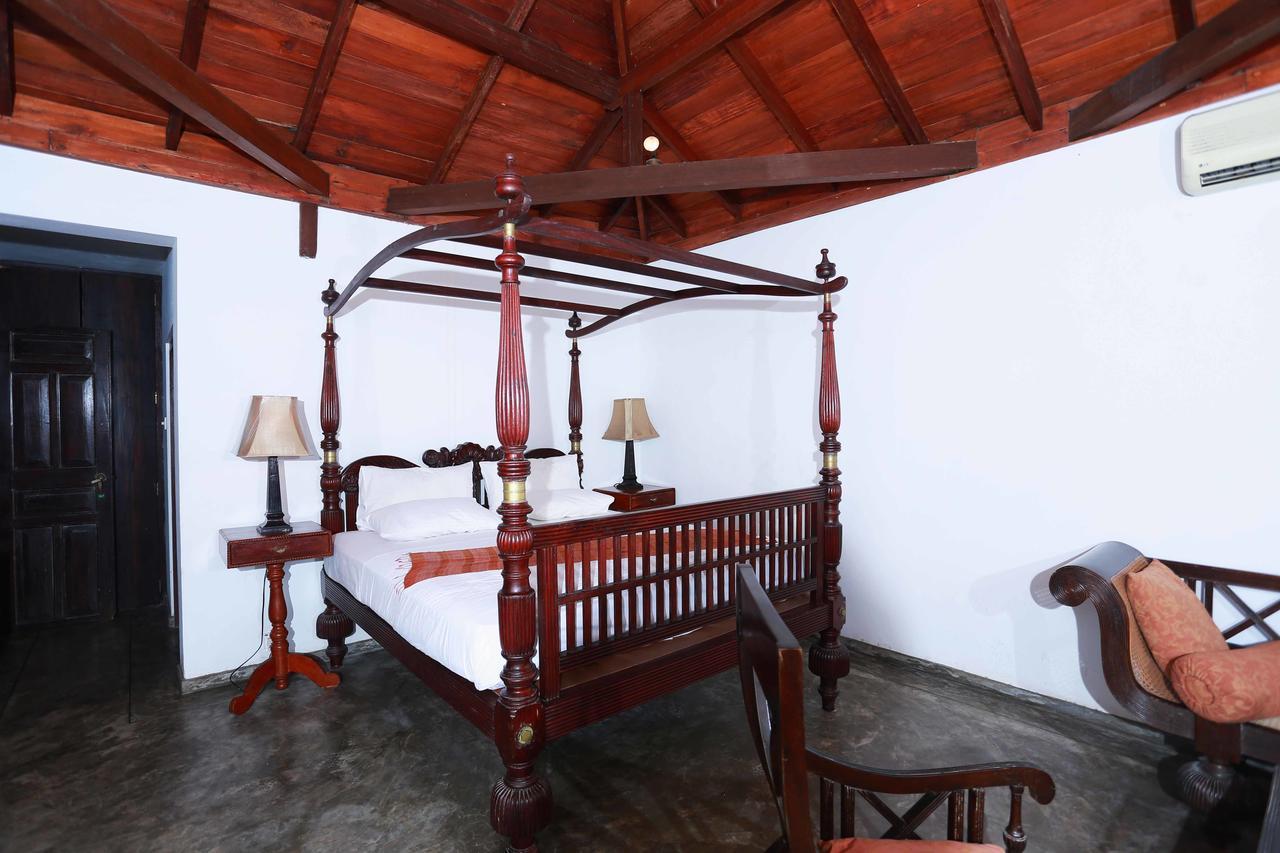 Villa Kusum Hikkaduwa Exterior foto